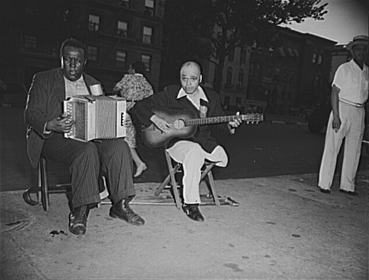 Roger Smith, New York, New York. Street musicians in Harlem, 1943